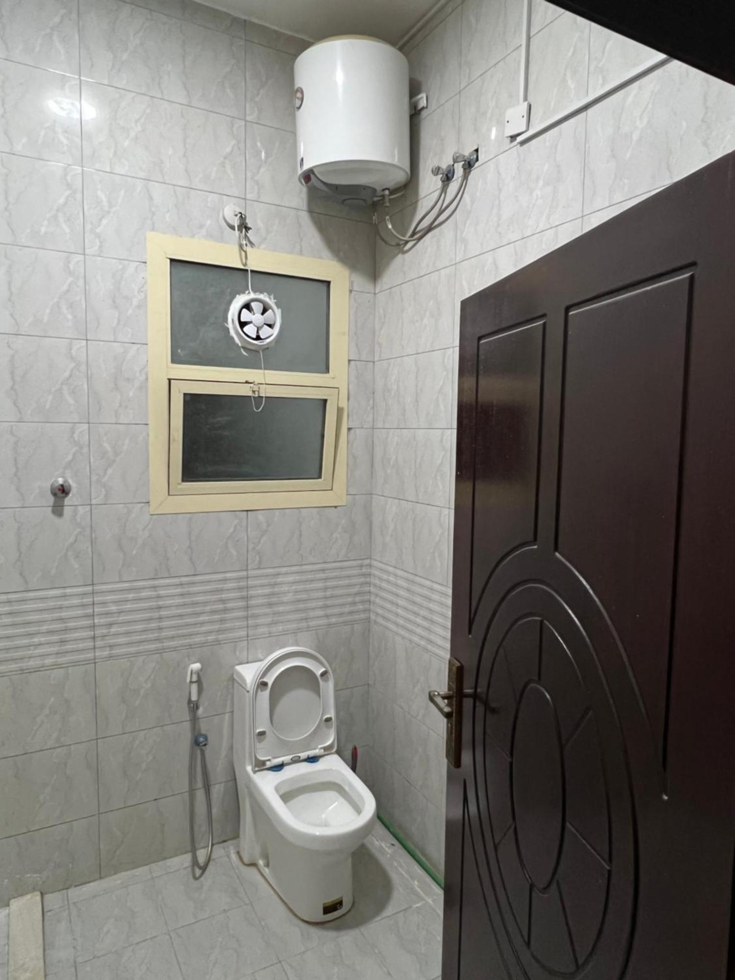 Cozy Private Studio Apartment Near Airport Abu Dhabi Luaran gambar